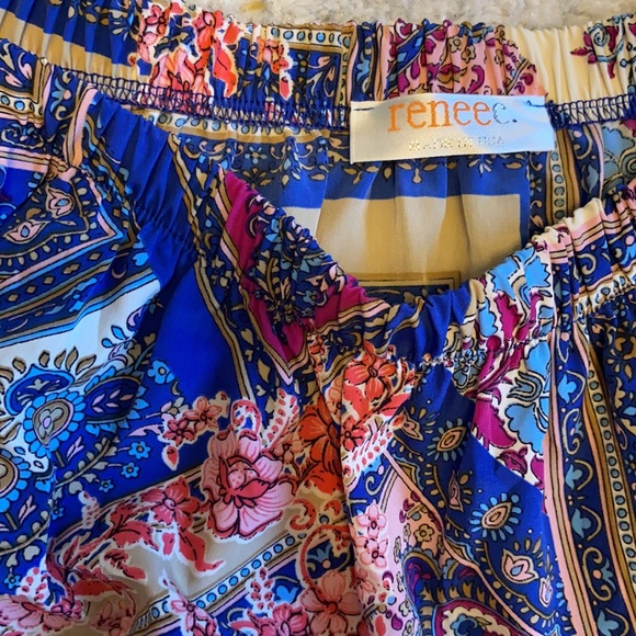 Silky off the shoulder top so cute! - Picture 2 of 2